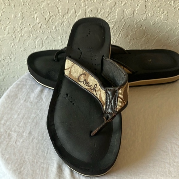 Coach: Black & Tan Janey (A8657) Signature C Sandals- 7- flaws - Picture 3 of 16